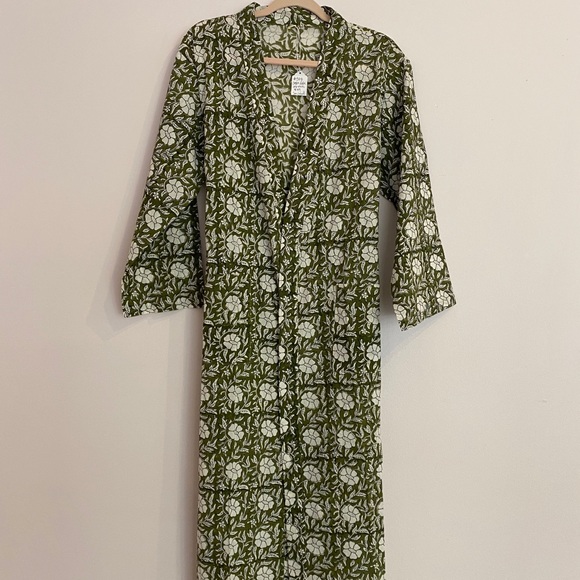 India Cotton Hand Blocked/Painted Robe - Picture 6 of 7